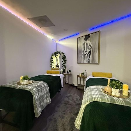 Grand Cantalagua Hotel Morelia, BW Signature Collection Eksteriør bilde Massage beds
